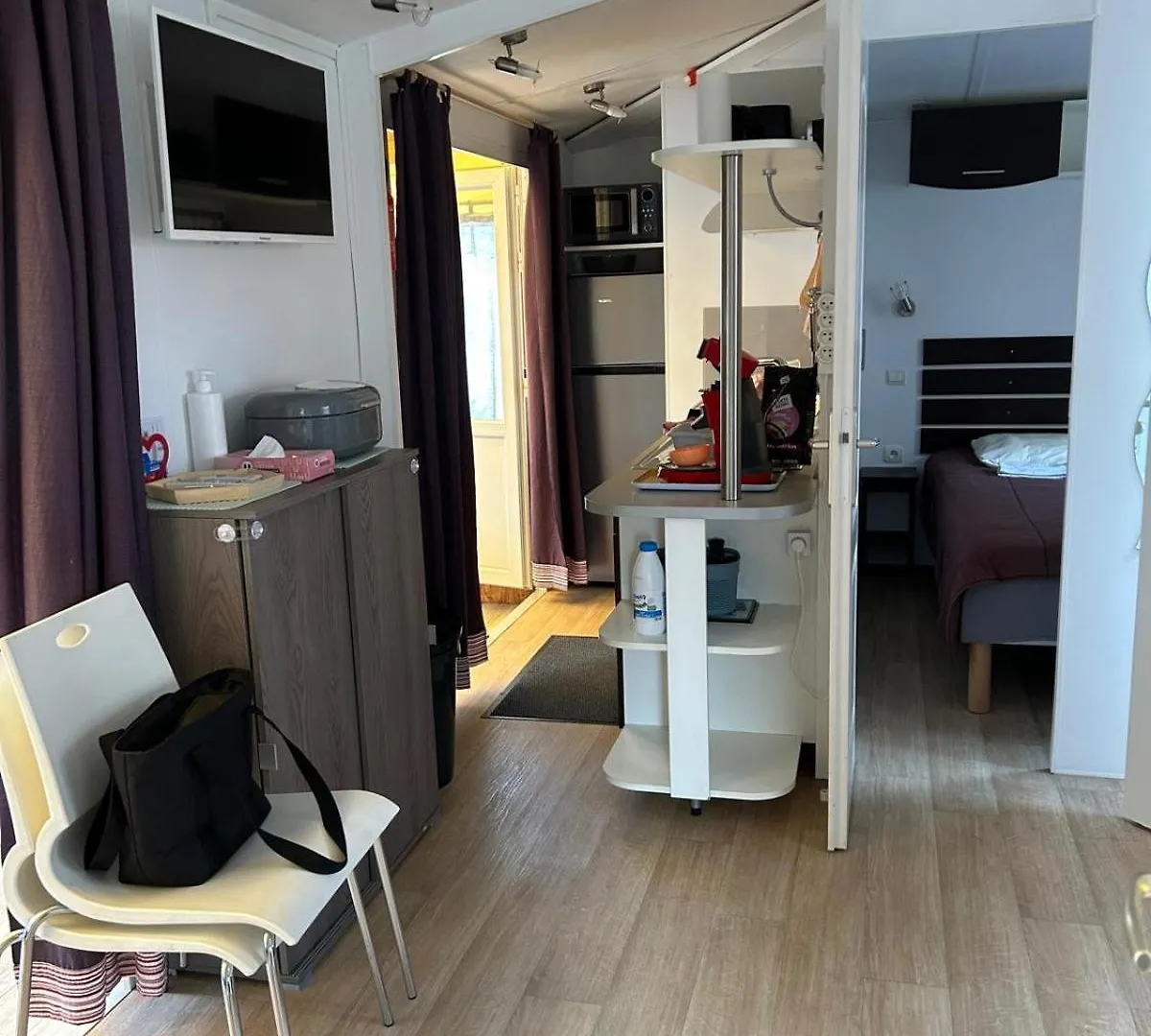 Kemping Mobile-Home Aux Cigales Le Muy 4-6 Personnes,Exterieur Xxl Pergola ,Veranda Salon Jardin Francja