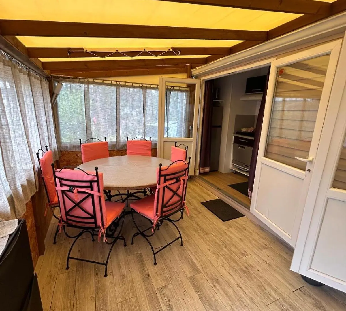 Campsite Mobile-Home Aux Cigales Le Muy 4-6 Personnes,Exterieur Xxl Pergola ,Veranda Salon Jardin